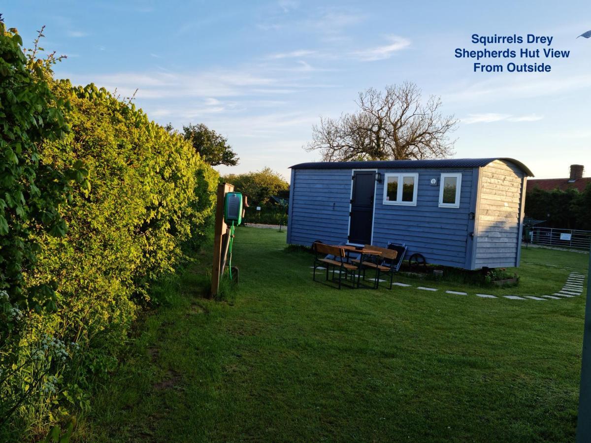 Lanterns Shepherds Huts & Glamping Happisburgh Exterior photo