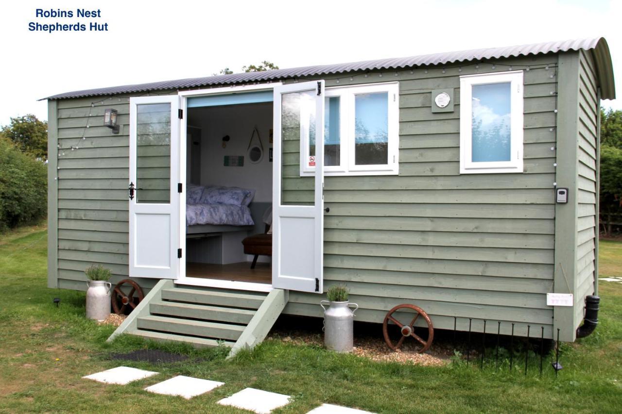 Lanterns Shepherds Huts & Glamping Happisburgh Exterior photo