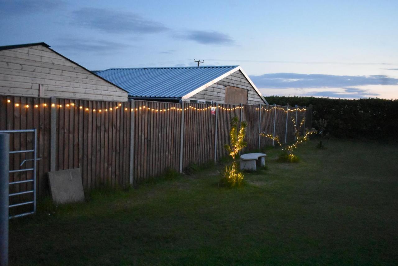 Lanterns Shepherds Huts & Glamping Happisburgh Exterior photo