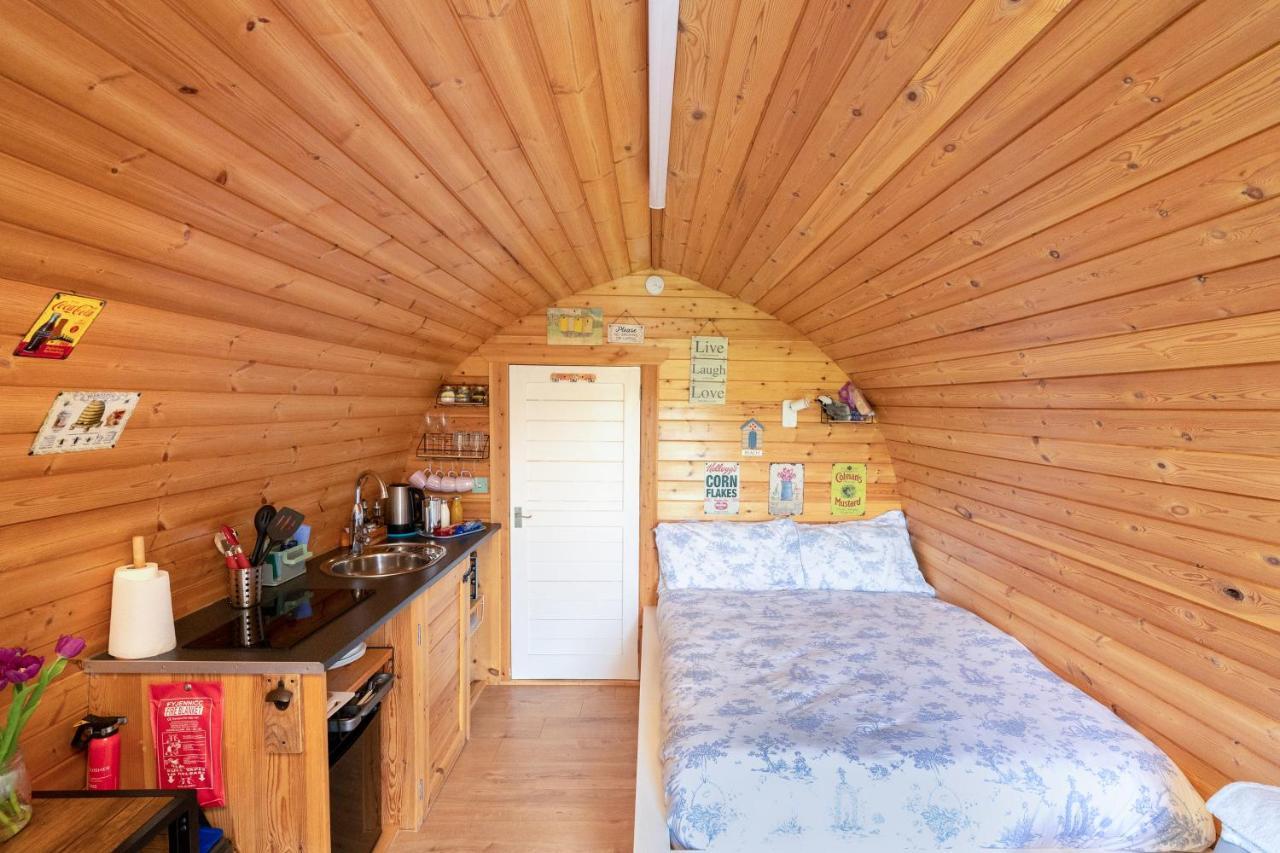 Lanterns Shepherds Huts & Glamping Happisburgh Exterior photo